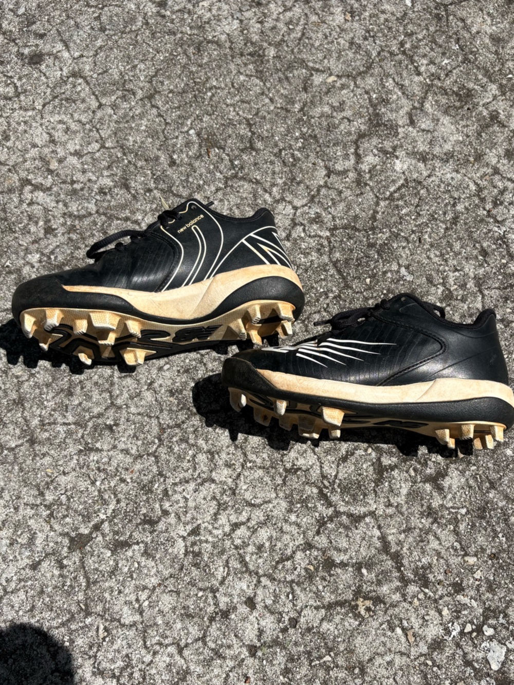 Baseball or T-ball cleats - New Balance 4040 v6 kid/ boys size 12W/ 12 wide - Picture 3 of 5